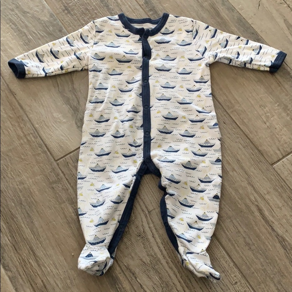EUC Burts Bees Baby footie outfit, 3-6 months